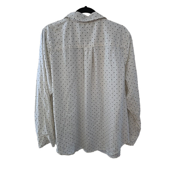 St. John's Bay White Polka Dot Pocket Long Sleeve Button Down Shirt Womans Sz 2X - Picture 2 of 3